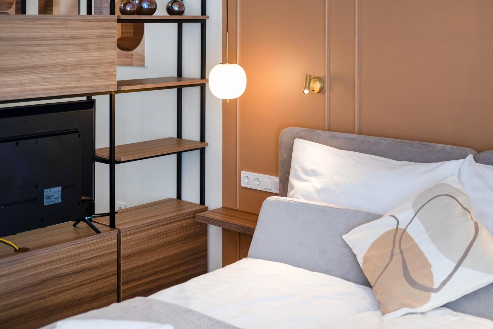 Myflat Wave Luxury 44 Suite Siófok Exteriör bild